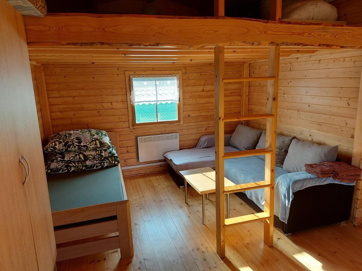Chaticka Evicka Holiday home Suchy